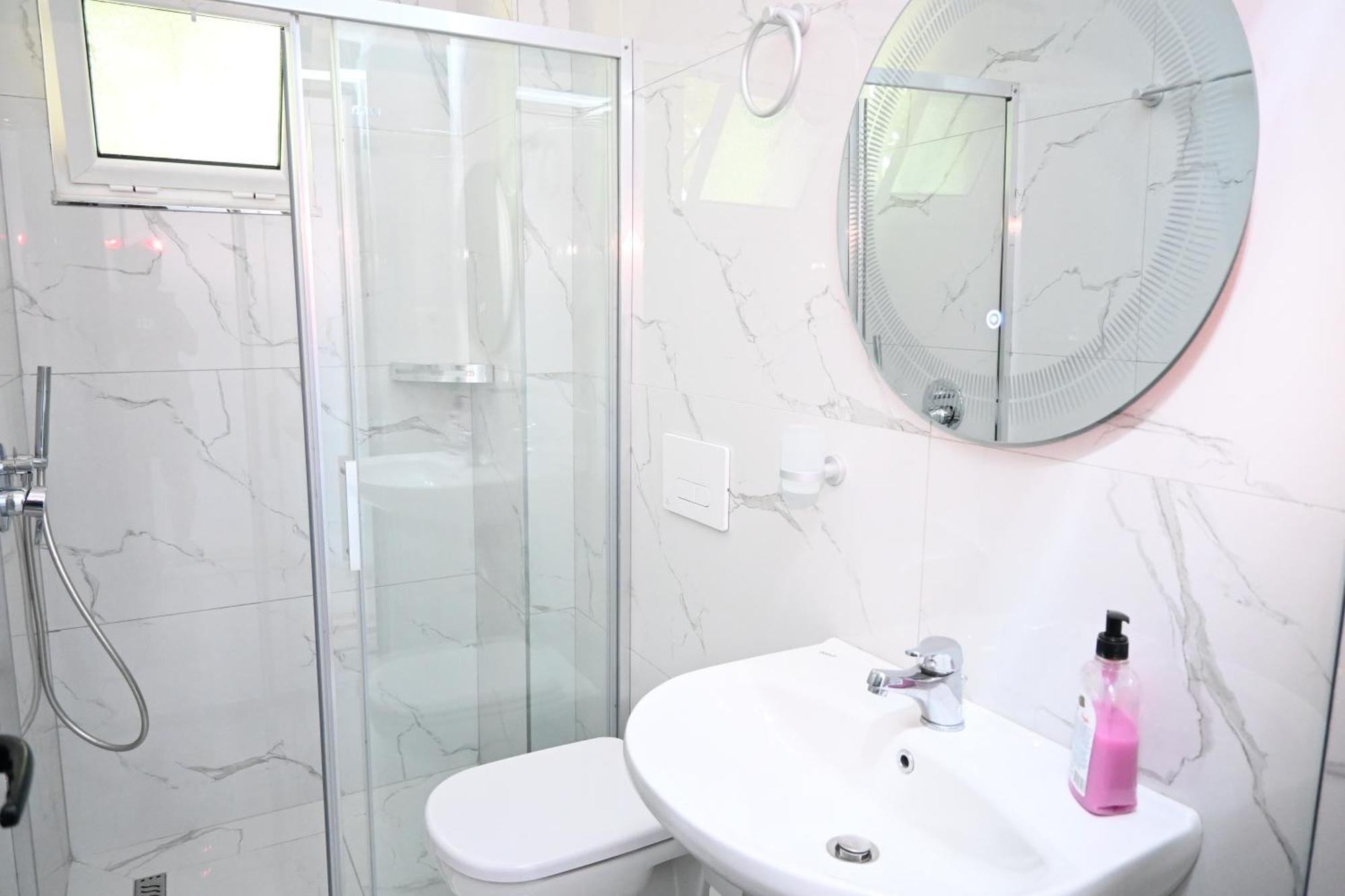 Apartament Luani Ksamil Oda fotoğraf